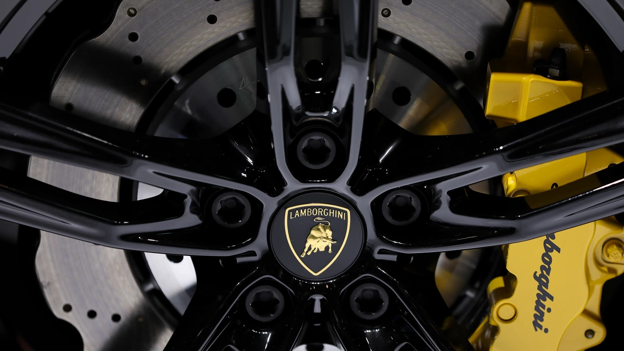 Производителят на луксозни автомобили Ламборгини Lamborghini обяви че вече е