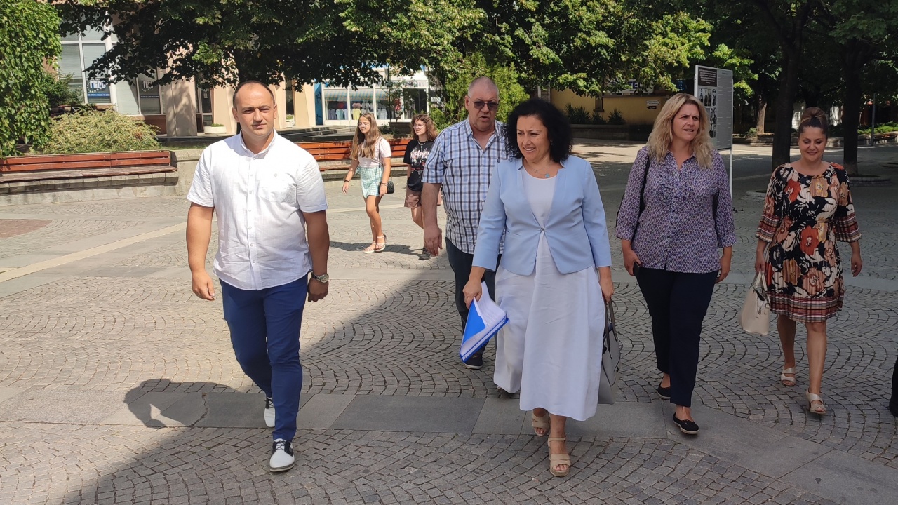 ГЕРБ-СДС регистрира листата си в Сливен