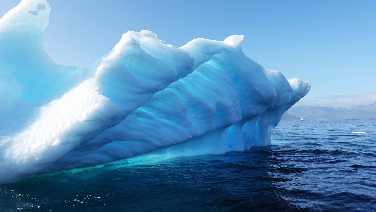 Ледове от Гренландия ще повишат световното морско равнище с най-малко