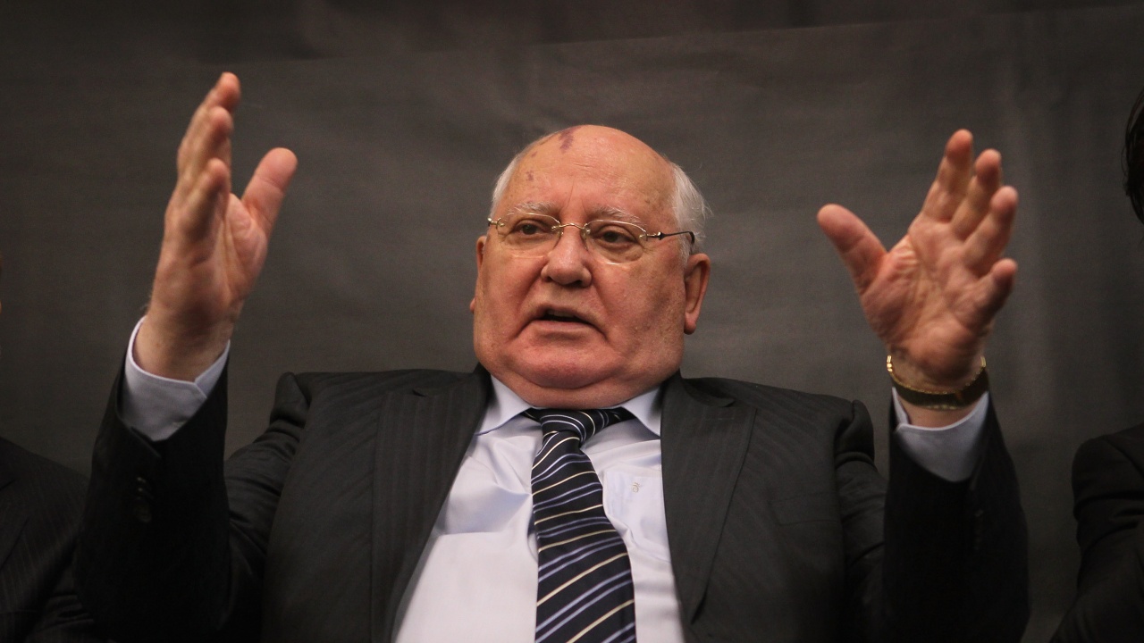Руски Нобелов лауреат за мир: Горбачов предпочете мира пред личната си власт