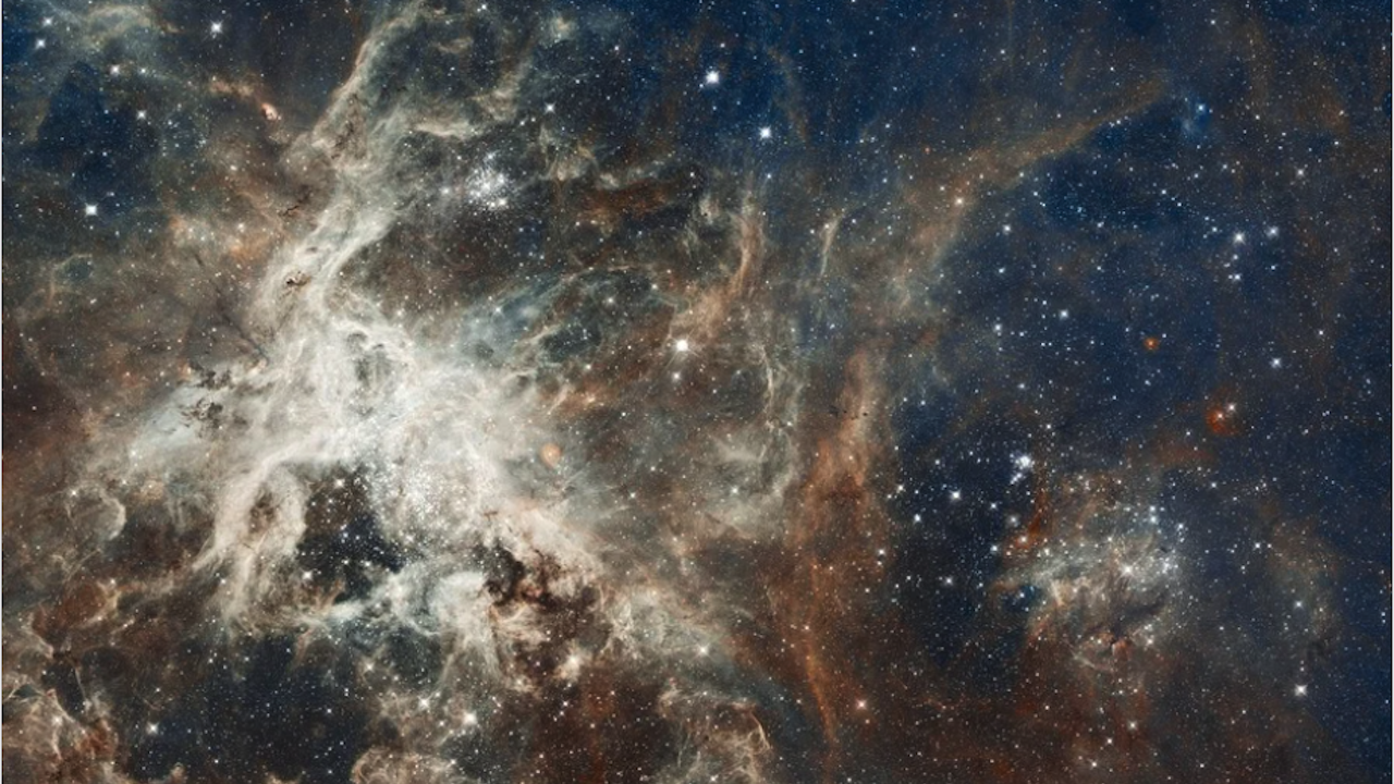 Телескопът "Джеймс Уеб" показа сърцето на галактиката Фантом