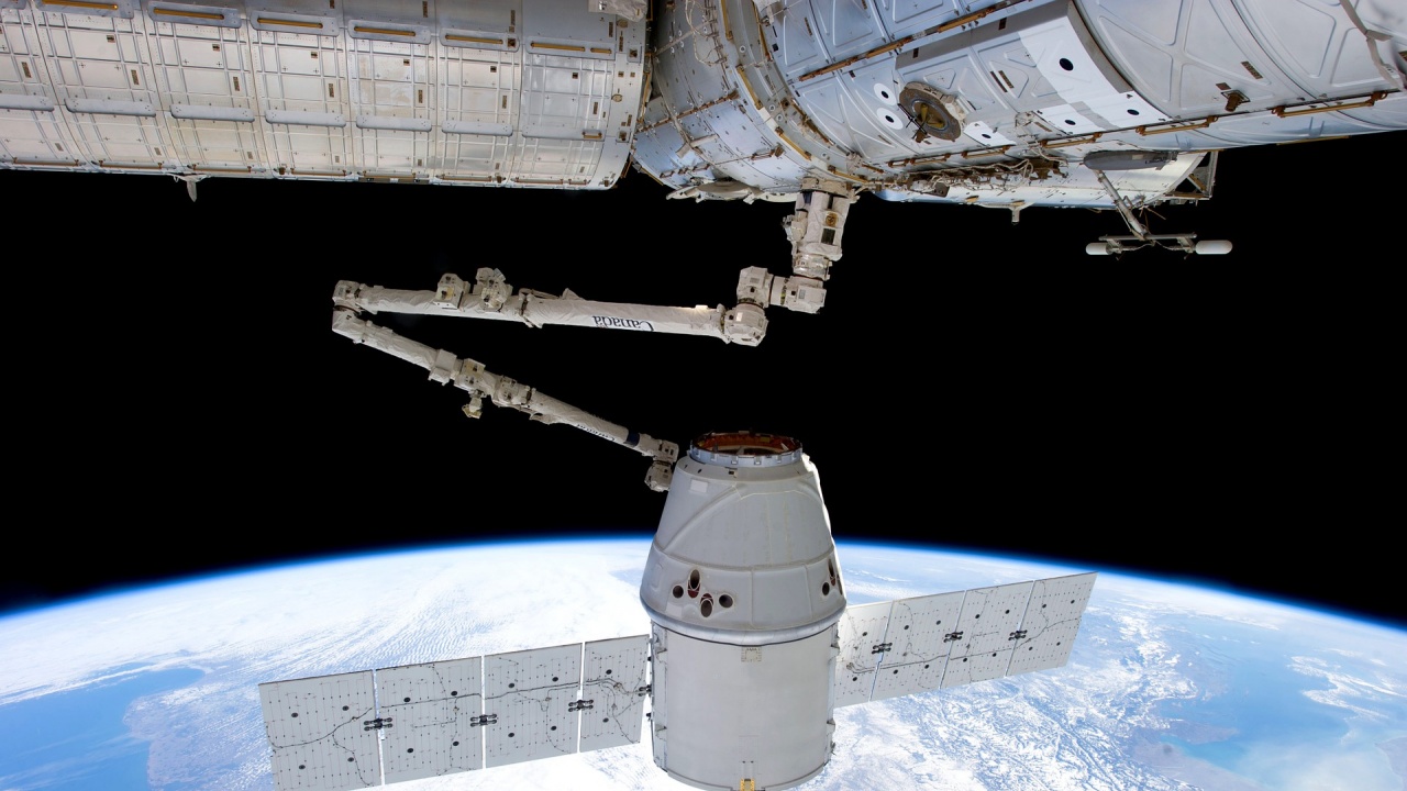 SpaceX сключи договор с НАСА за превоз на астронавти