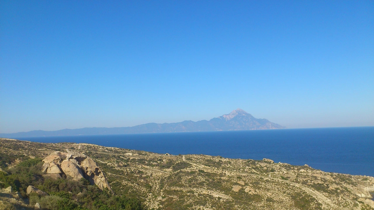 Тийнейджър загина в морето на популярен гръцки курорт Според съобщенията
