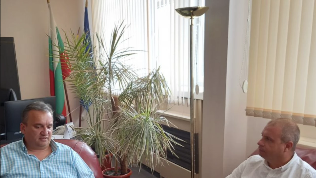 Областният управител на Сливен Минчо Афузов проведе среща с Павлин Костов