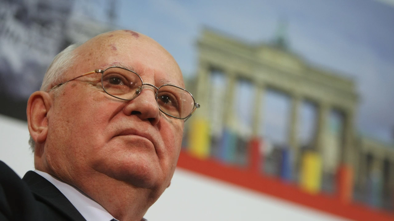 На 92 години след тежко боледуване почина Михаил Горбачов Последният