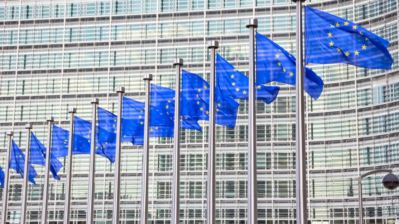 Министерството на финансите изпрати днес официално към Европейската комисия първото