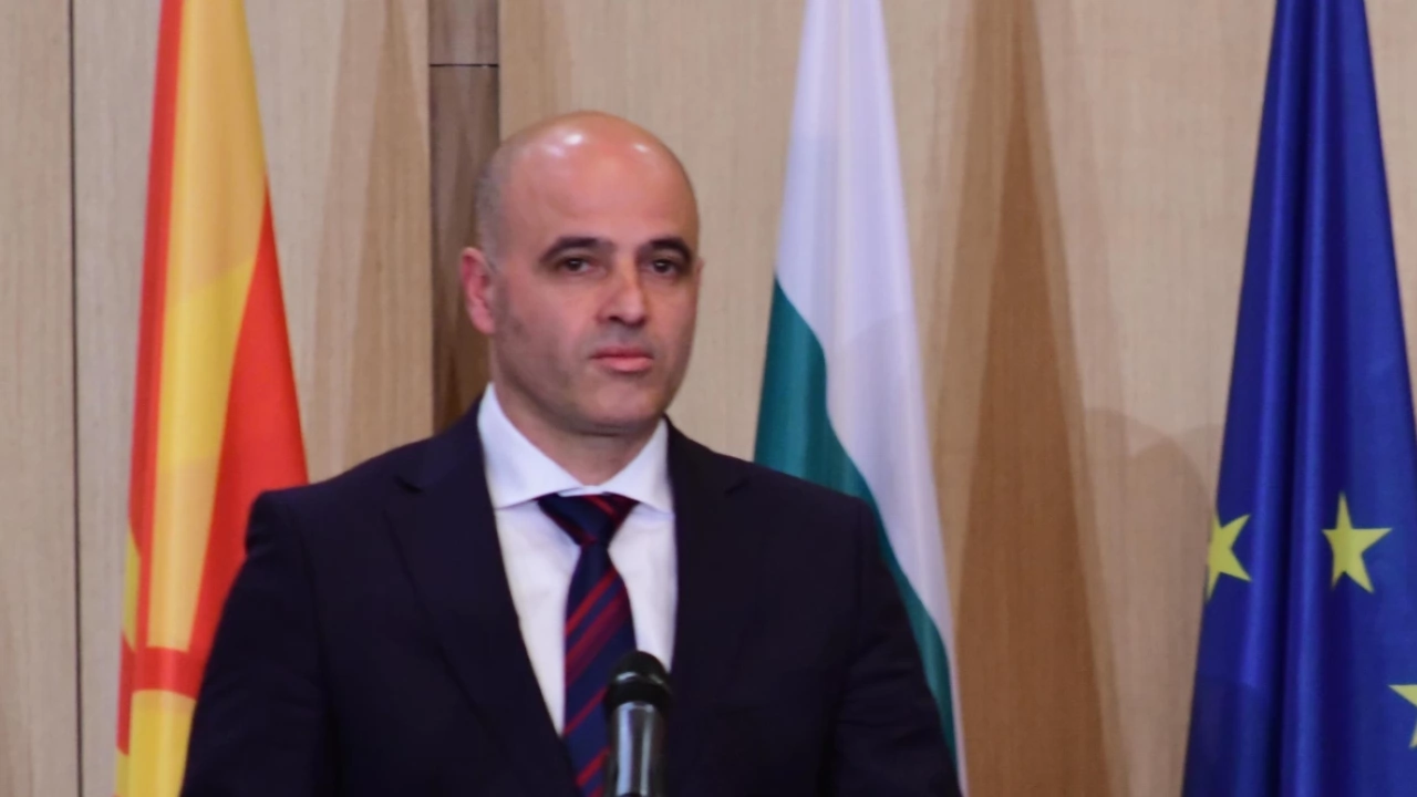 Премиерът на Северна Македония Димитър Ковачевски с правителствена делегация в