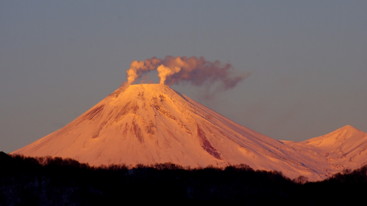 8 души загинаха при изкачване на вулкан в Камчатка