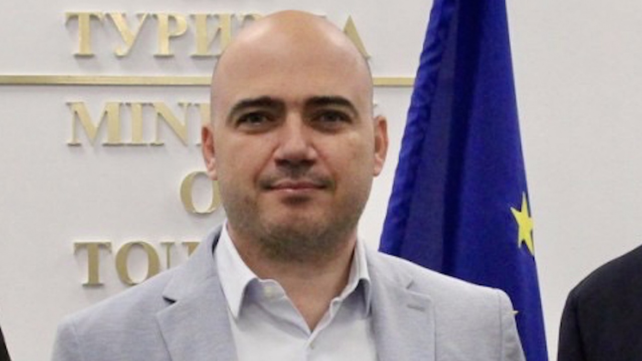 Министърът на туризма Илин Димитров проведе среща за популяризиране на инициативата „Син флаг“