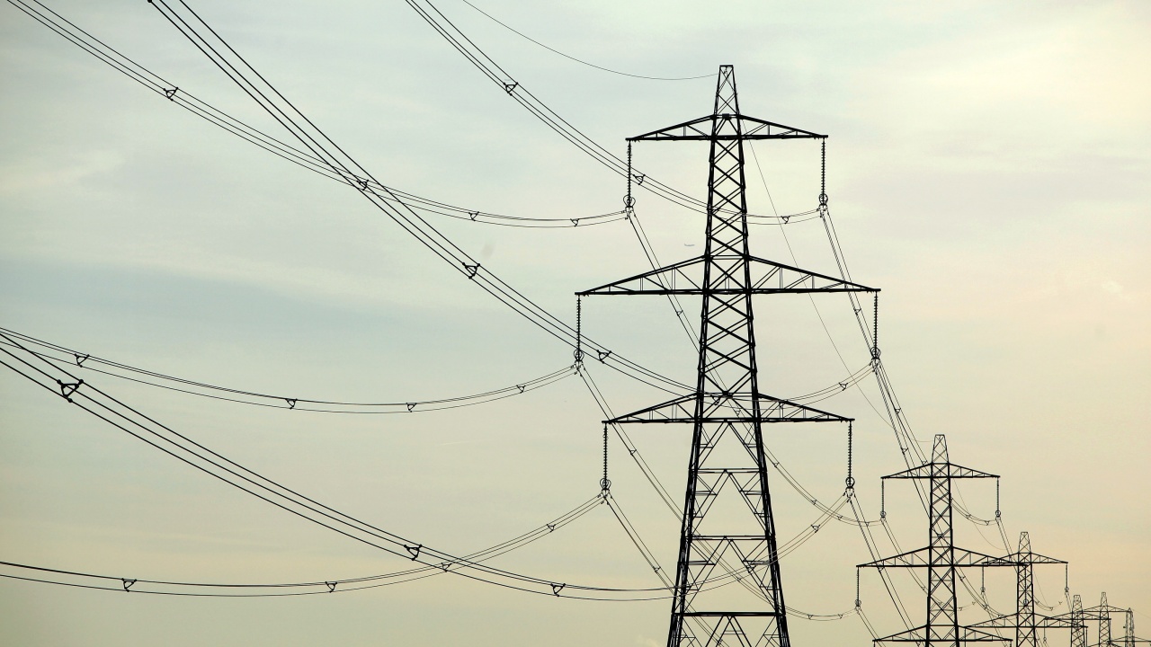 От декември Австрия ще задейства "спирачка на цената на електроенергията"