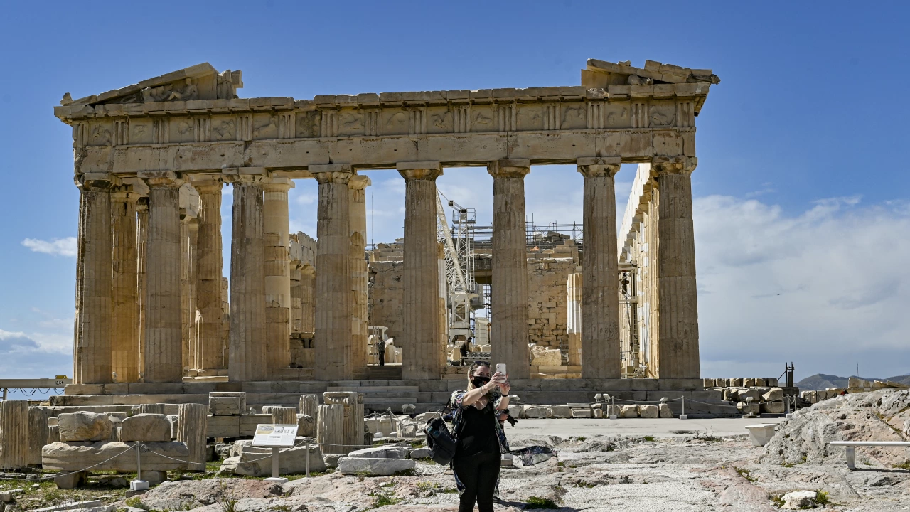 Гърция започва активна кампания за подпомагане на своя туризъм и
