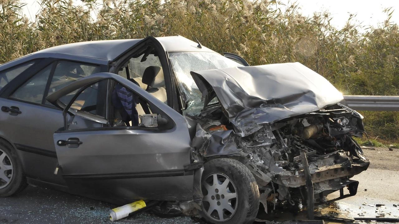 Инфаркт на шофьора е причината за тежката катастрофа на пътя