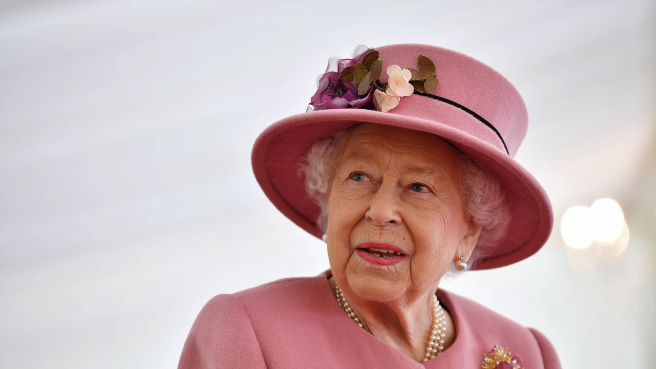 Британската кралица Елизабет Втора отложи среща с нейните съветници от