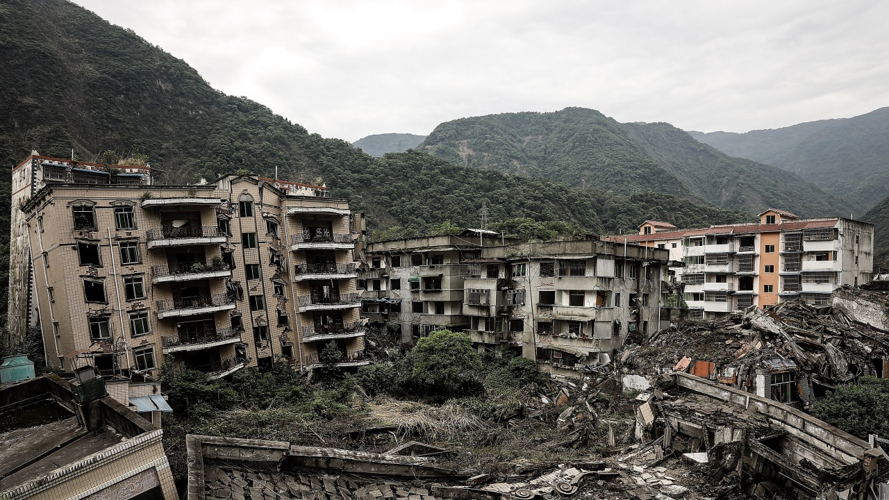 93 достигна броят на жертвите на земетресението в Западен Китай
