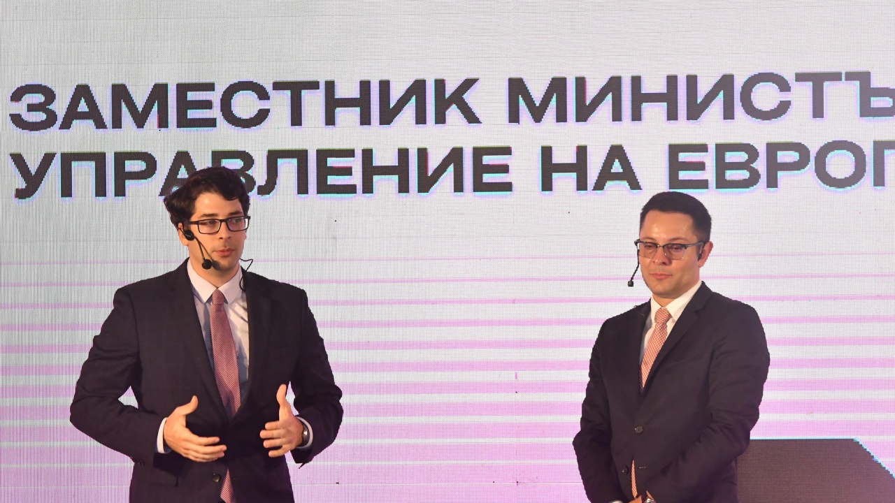 Министър Пулев: Основният ни приоритет е да дадем глътка въздух на малките и средни предприятия