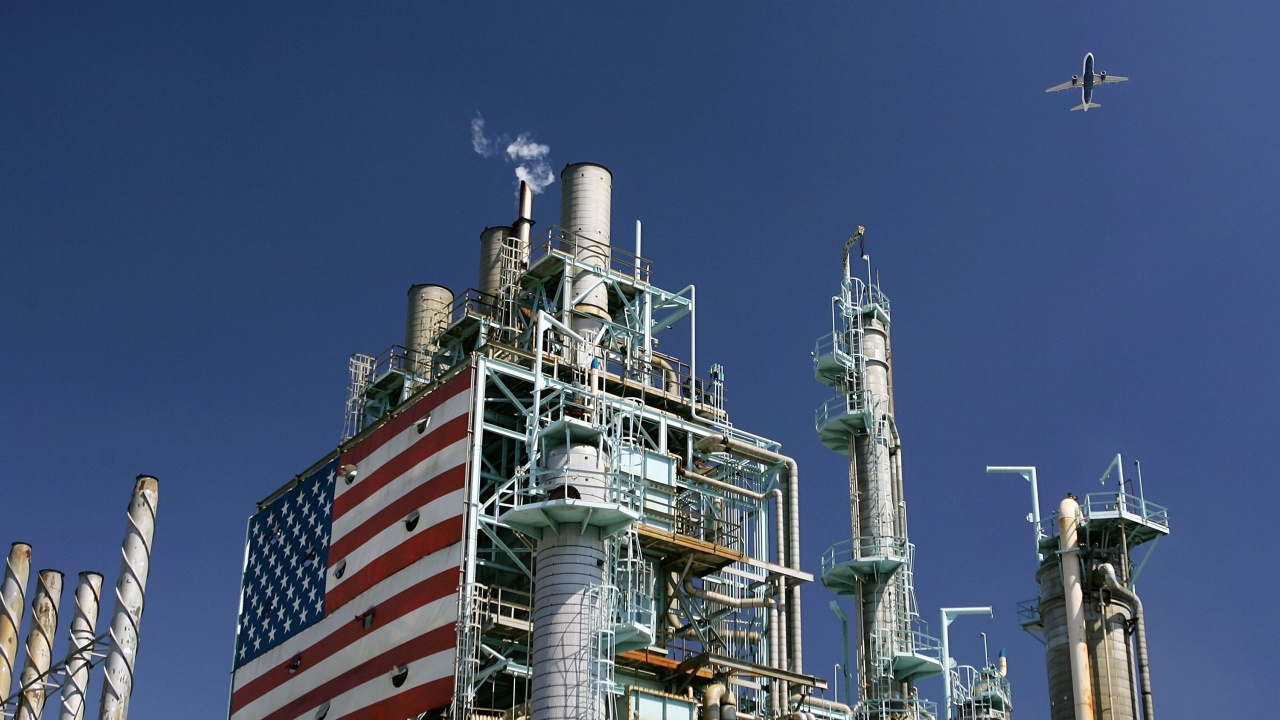 Стратегическите запаси от петрол на САЩ достигнаха най-ниското си равнище от 1984 г.