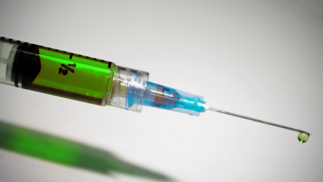 В Словения започна ваксинация с бустерни дози от ваксина, адаптирана