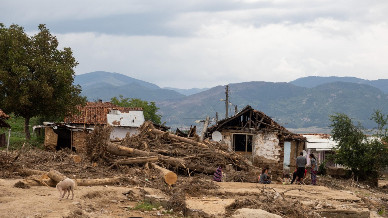 Бобов дол с кампания за подкрепа на наводнените карловски села