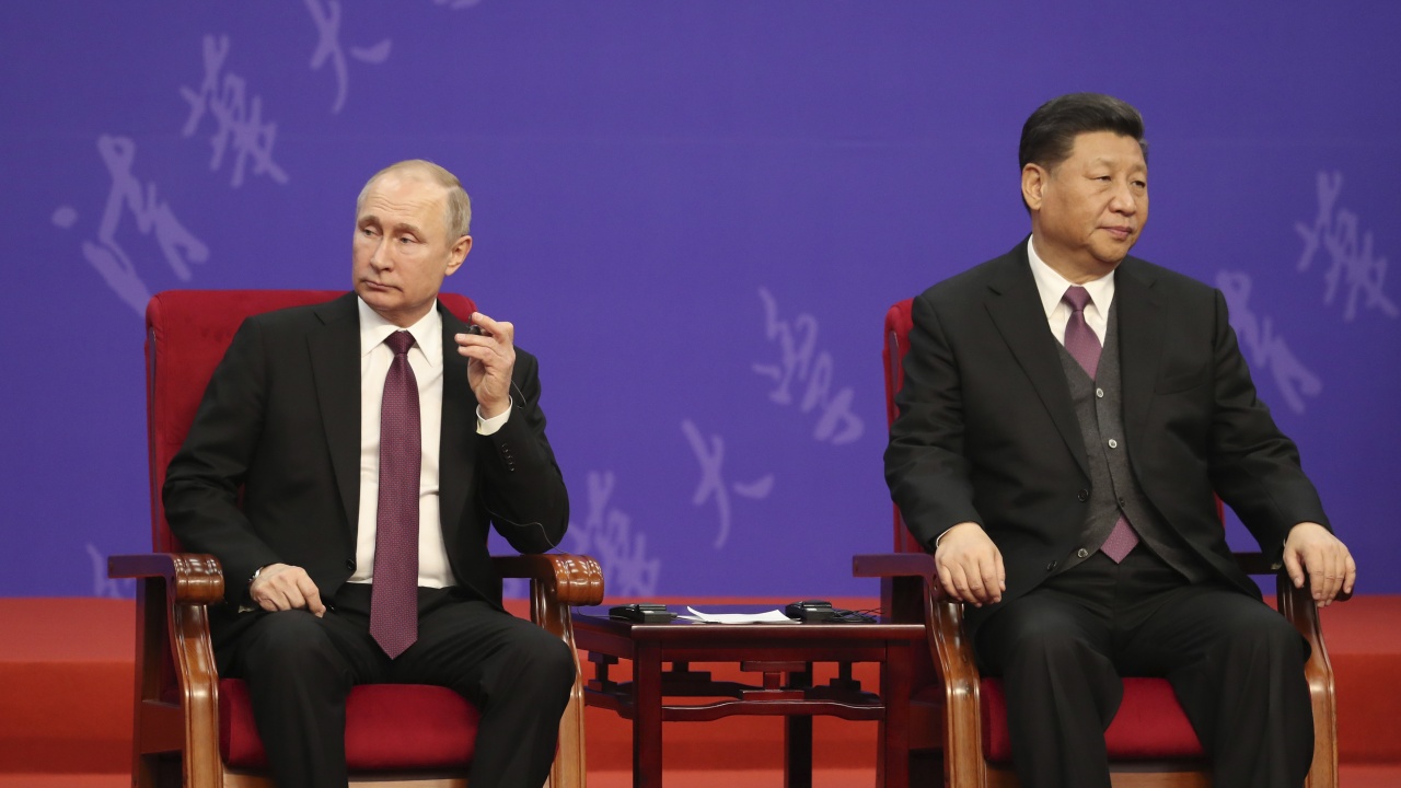 Владимир Путин и Си Цзинпин: Все по-неравностойни отношения