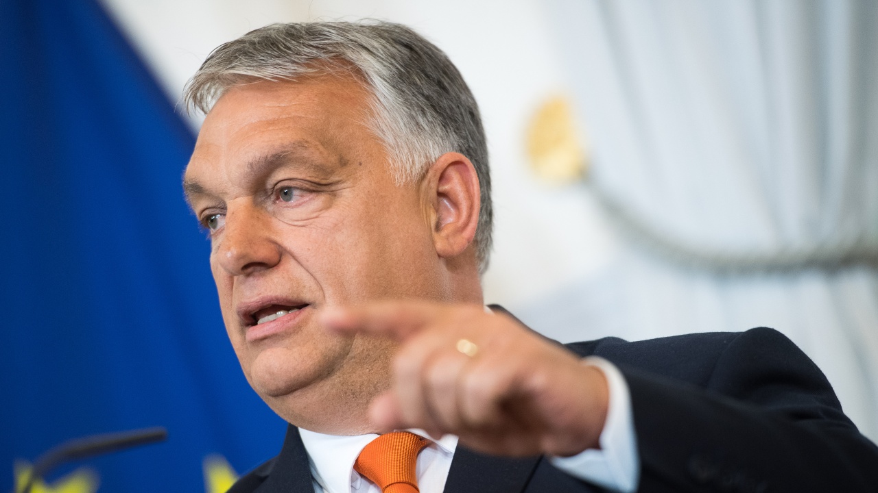 Орбан нарече "шега" решението на европарламента, че в Унгария няма пълноценна демокрация