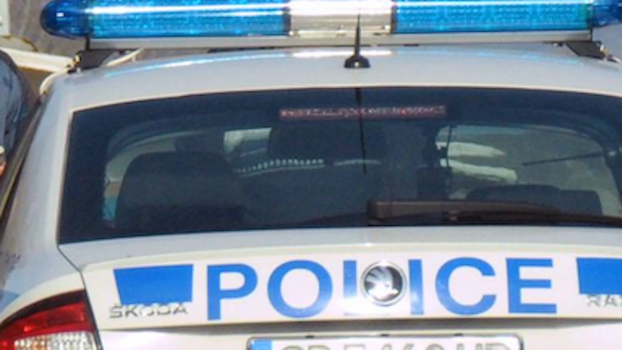 Полицията задържа след преследване по автомагистрала Тракия турски автобус с