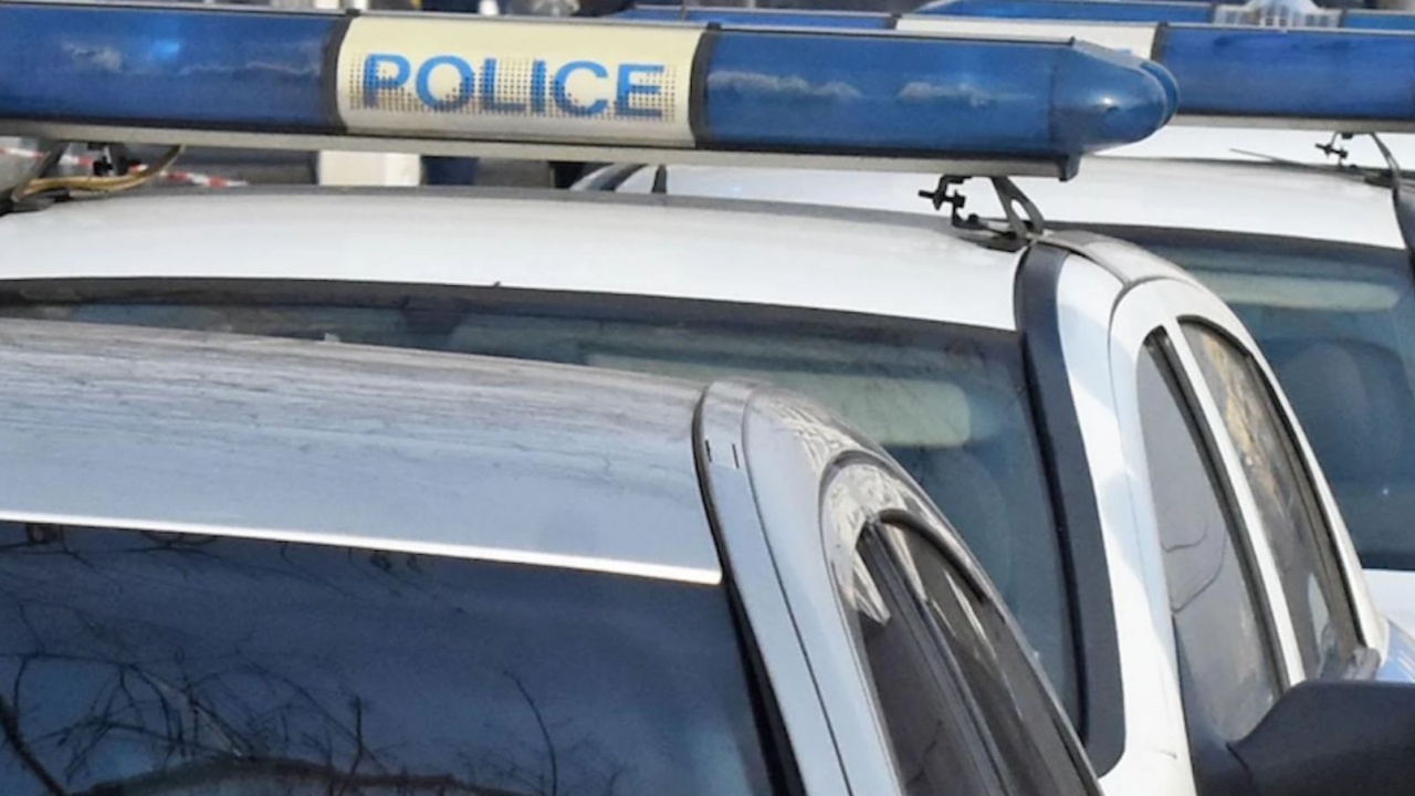 Стоки с лого на защитени марки иззеха полицаи от цех
