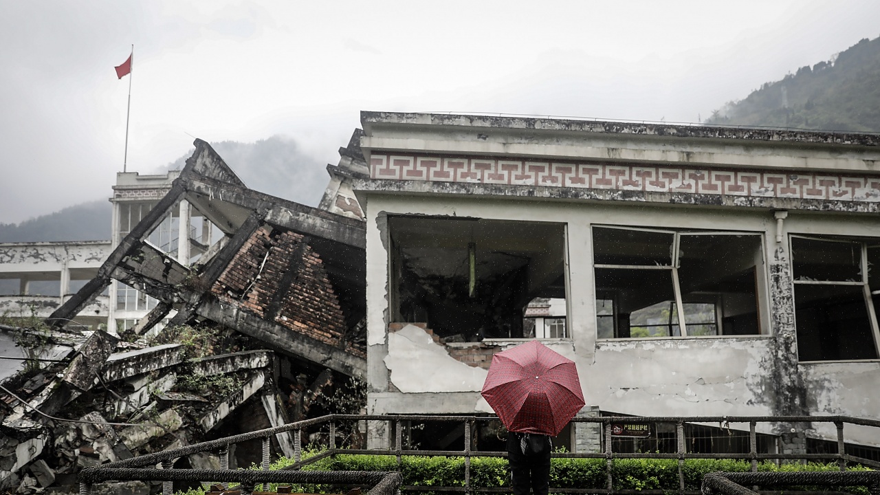 Откриха мъж след 17 дни в неизвестност заради земетресението в Китай