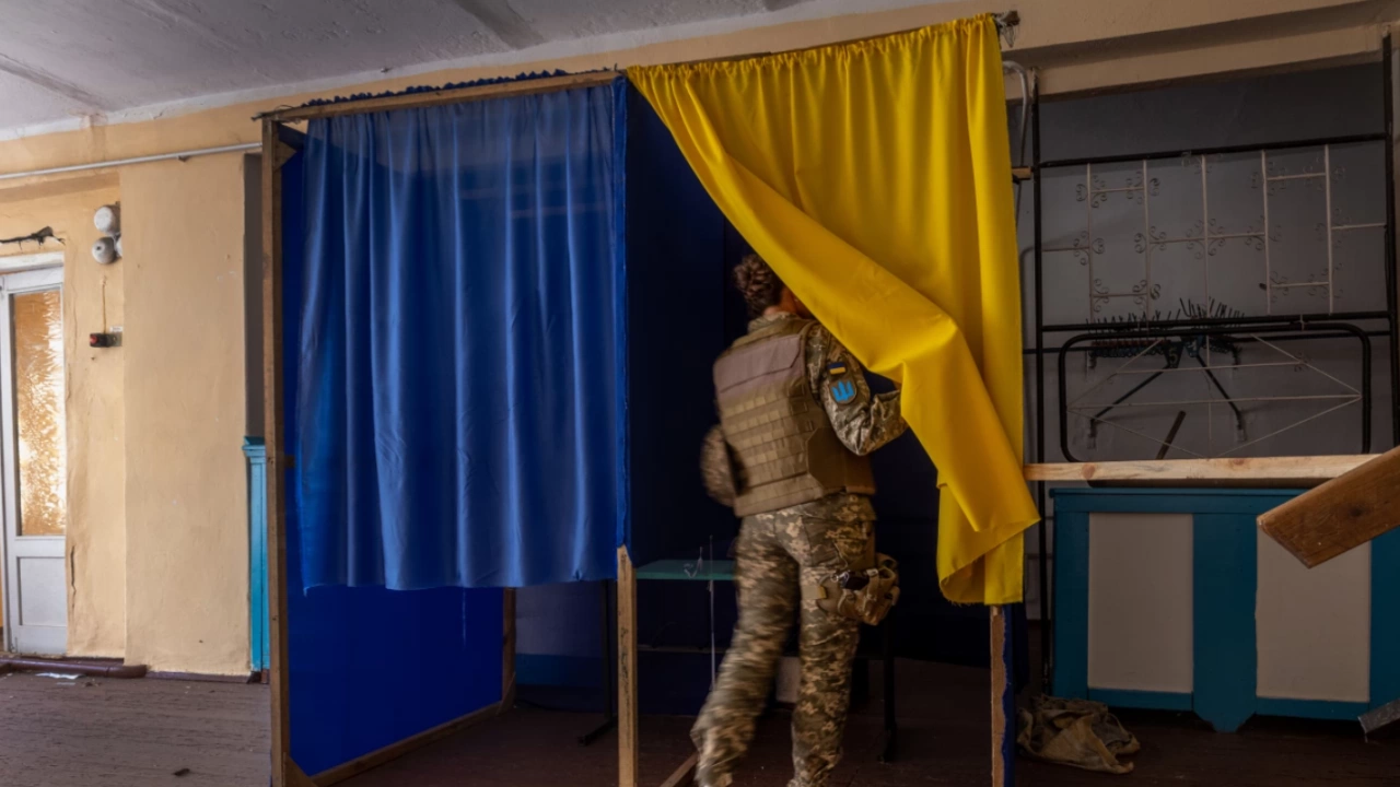 Парламентите на самопровъзгласилите се Луганска народна република и Донецка народна република гласуваха единодушно за