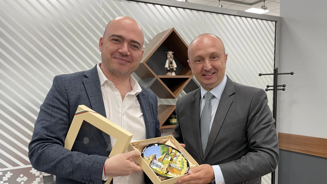 Министърът на туризма се срещна с Н Пр Желко Йович