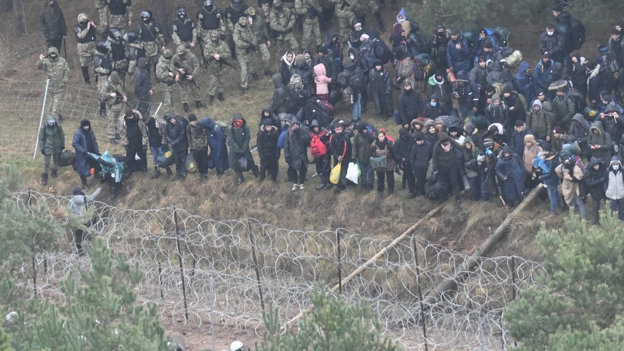  
Всичко по темата:
Мигрантска криза 673
България е изразила намерение да приеме