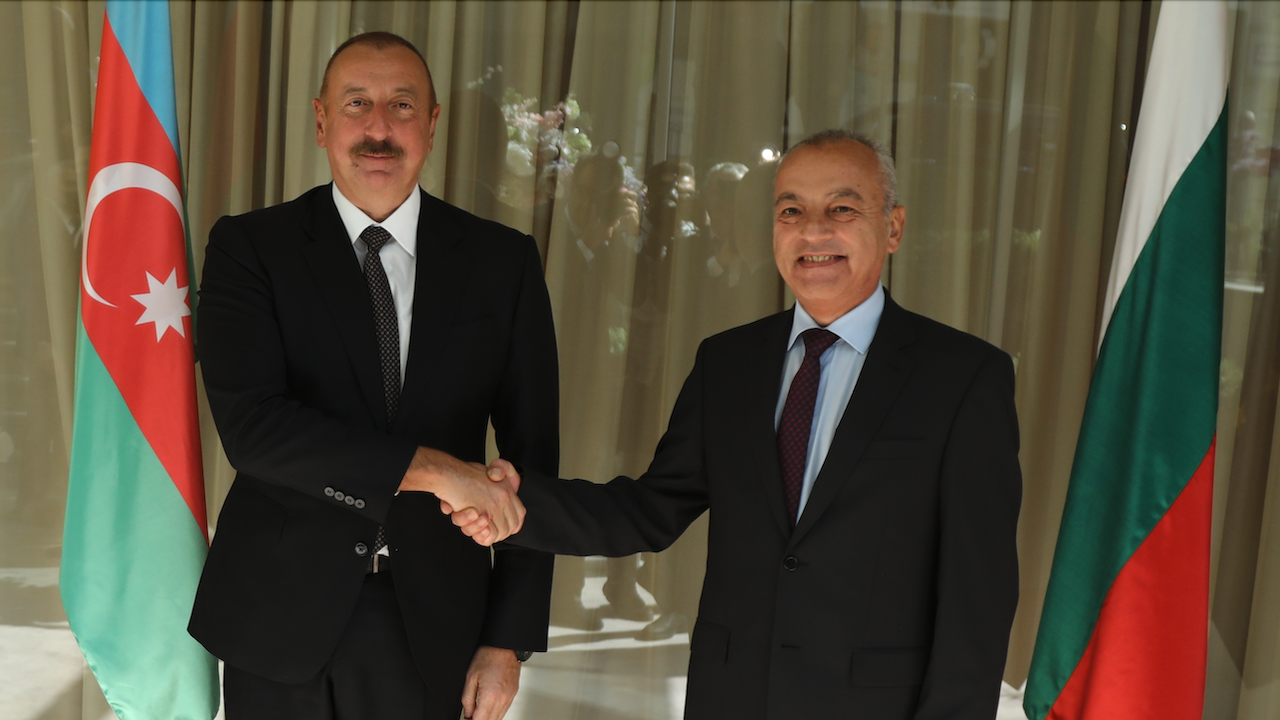 Премиерът Гълъб Донев акцентира върху енергийното сътрудничество пред президента на Азербайджан