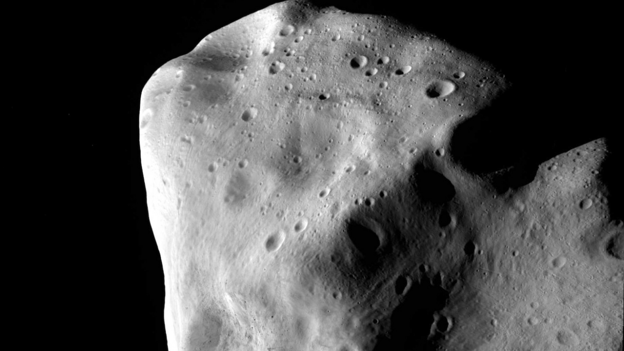 Руски учени откриха астероид близо до Земята