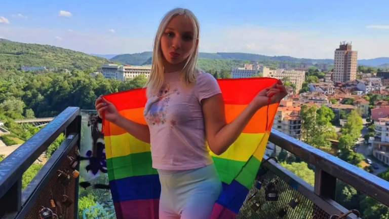 Емили ще съди България в Страсбург, за да стане жена по документи