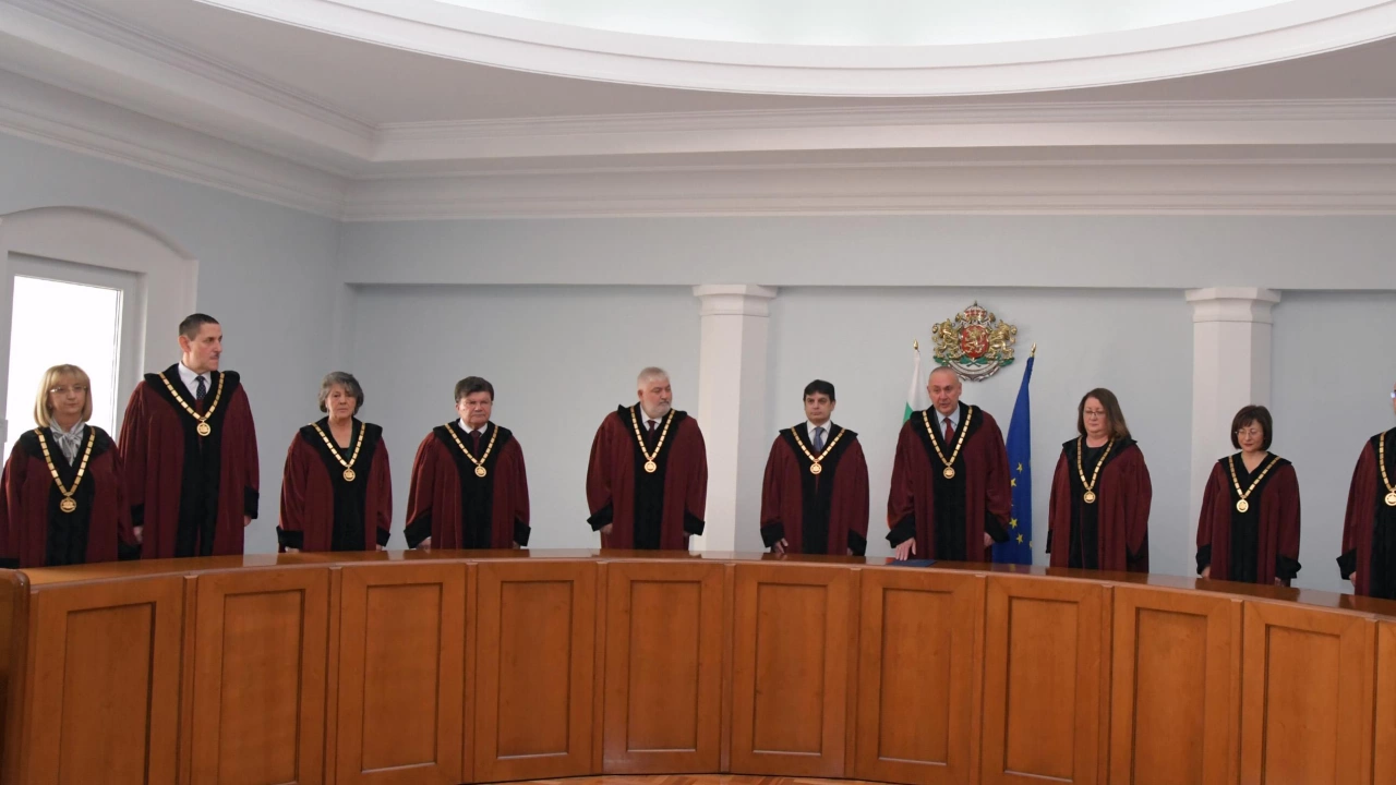 Конституционният съд решава днес дали Висшият съдебен съвет може да