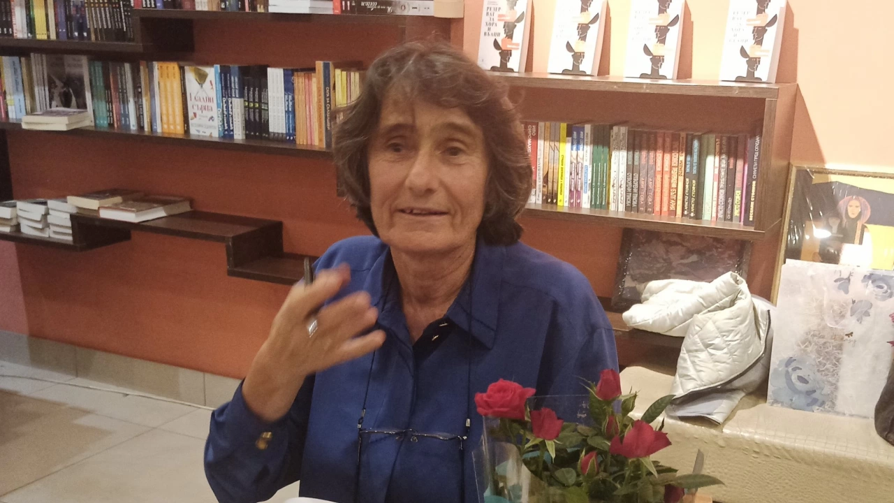 Писателката Здравка Евтимова за пети път прославя България зад Океана