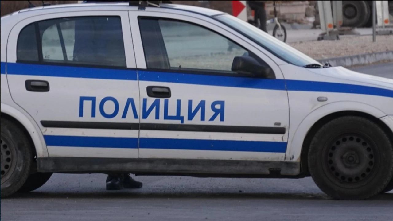 Полицаи в Твърдица проверяват информация за купуване на гласове в
