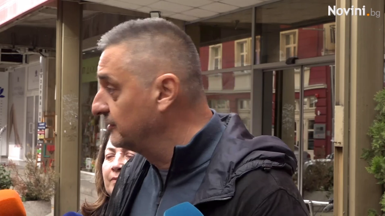 Кирил Добрев обясни пред медиите защо е жалбата срещу Той