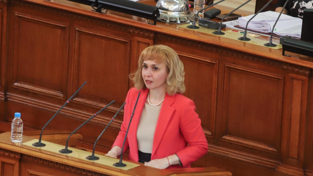  
Омбудсманът Диана Ковачева изрази категоричната си позиция против предвиденото 35  увеличение на цената