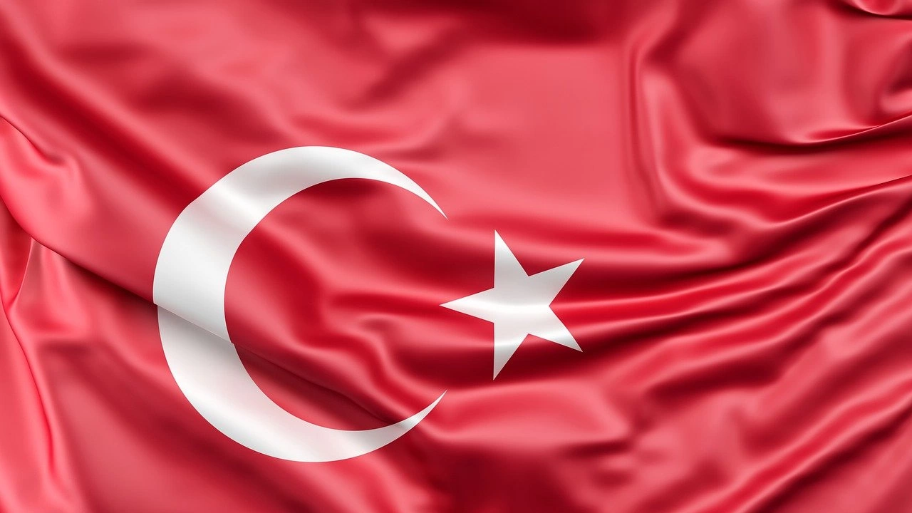 Турция започва да работи за съставянето на нова конституция съобщи