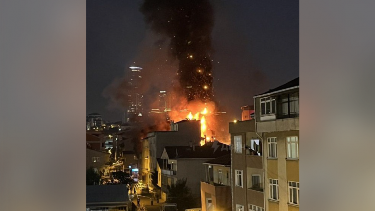 Три жертви, включително и дете, след взрив в Истанбул
