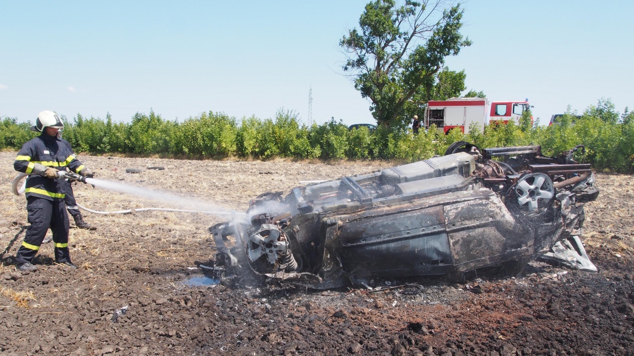 Джипът от катастрофата с жертва в Шумен изгоря на паркинг на МВР