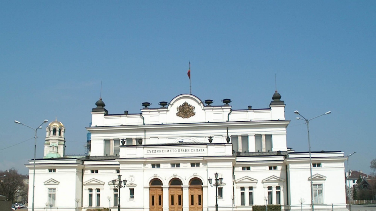 Указът, с който президентът Румен Радев свиква 48-то народно събрание