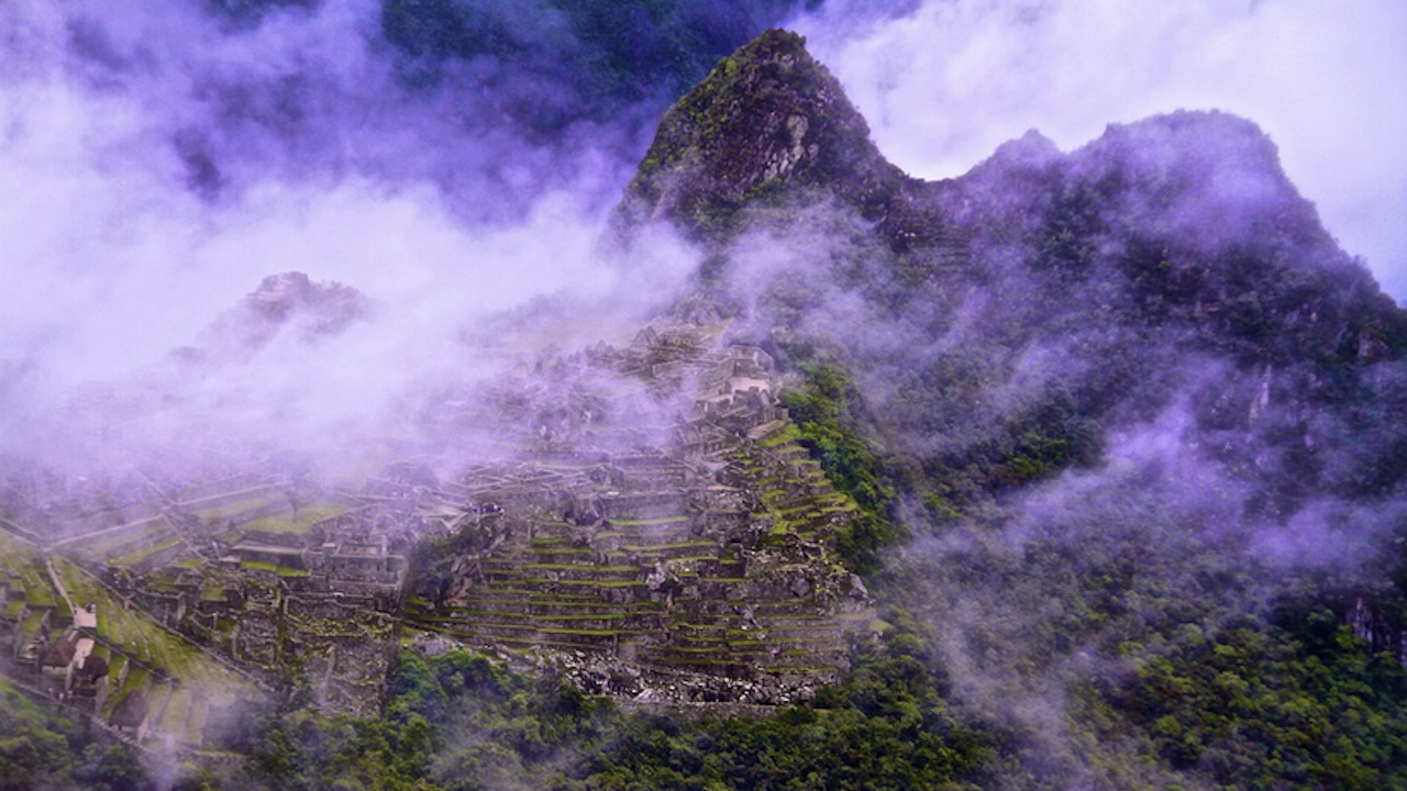 Силни пожари бушуват край Мачу Пикчу