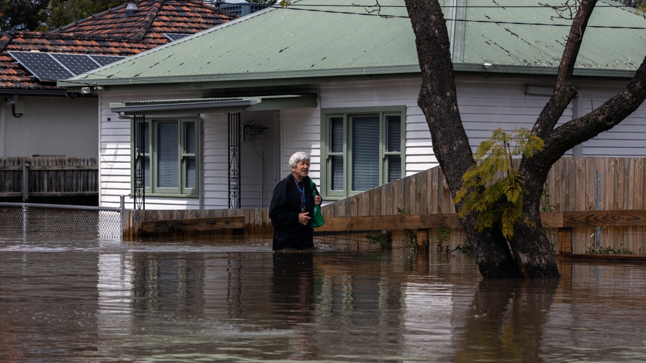 Хиляди бяха евакуирани заради наводненията в Австралия