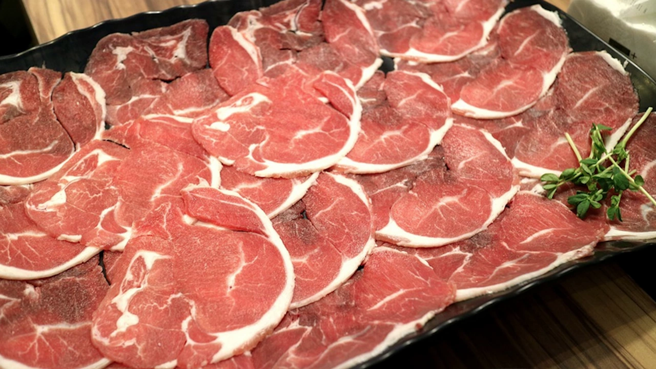 Ново изследване прецизира рисковете от консумация на червено месо съобщава