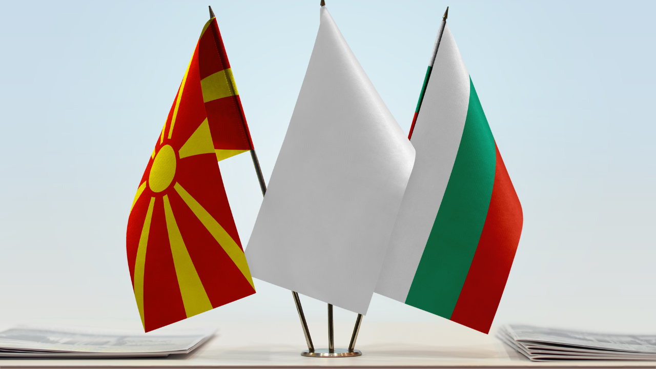Първи политически коментари, след като снощи парламентът в РС Македония