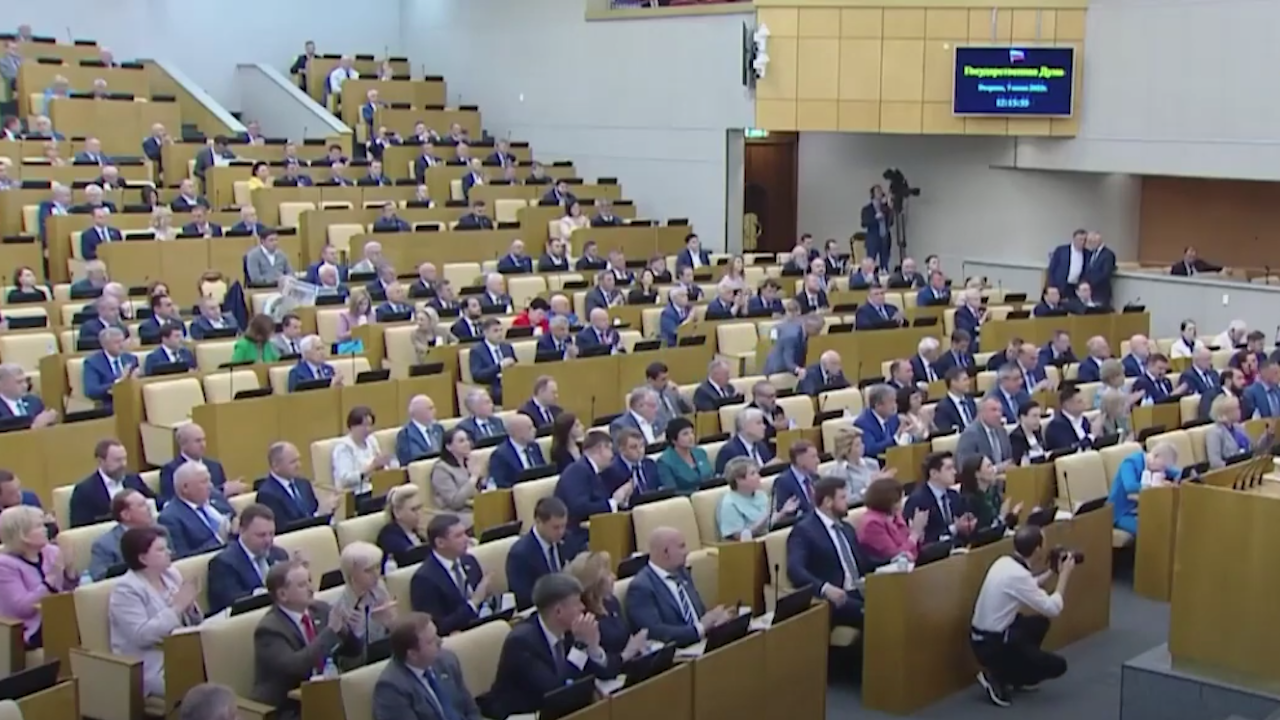 Горната камара на руския парламент одобри въвеждането на военно положение в анексираните украински области