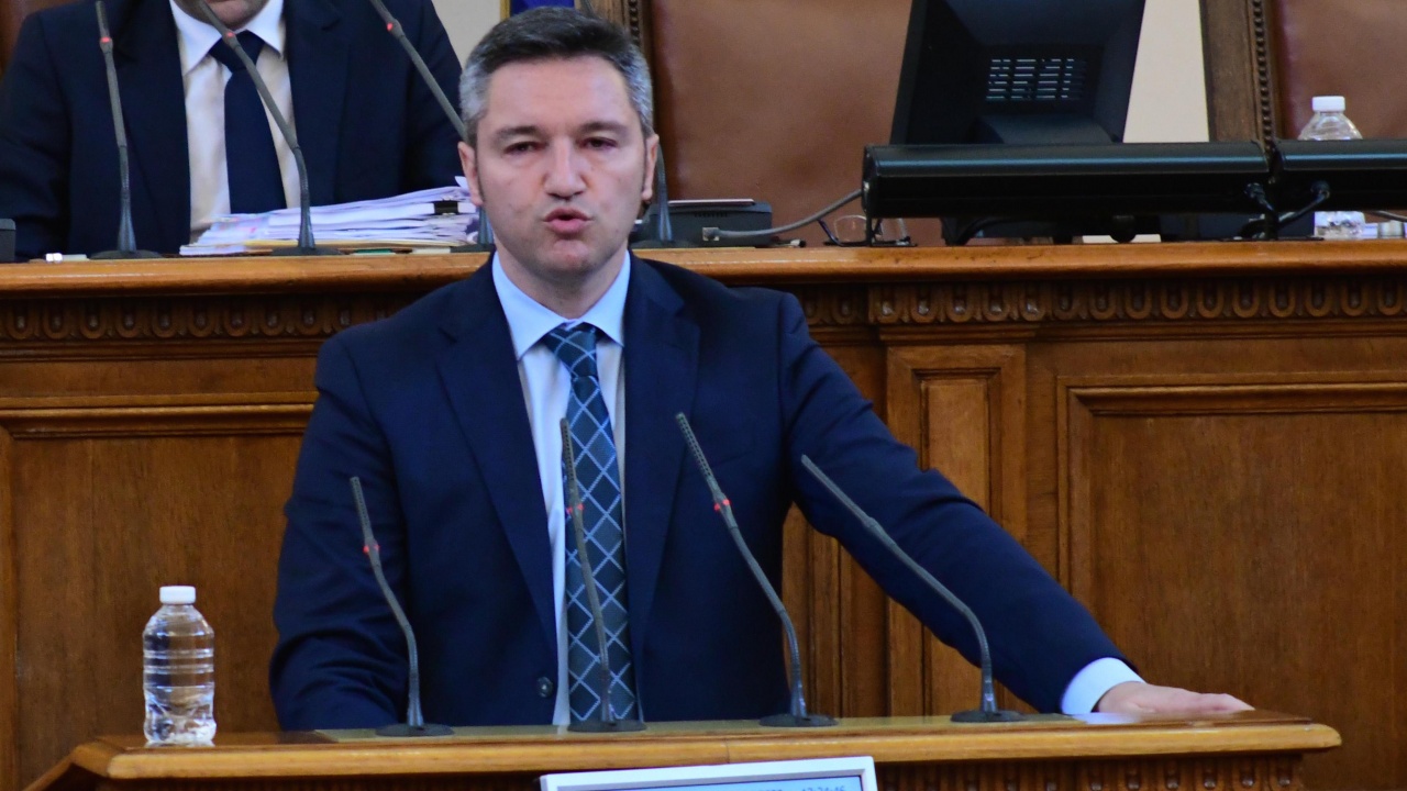 Кристиан Вигенин: Предложението на ДБ за ротационен председател на НС е несериозно