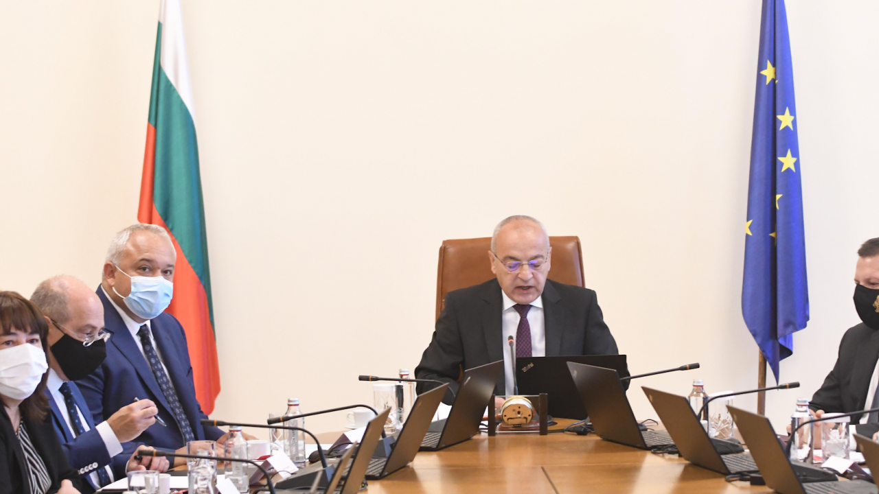 Кабинетът "Донев" отмени решение на кабинета "Петков" от лятото