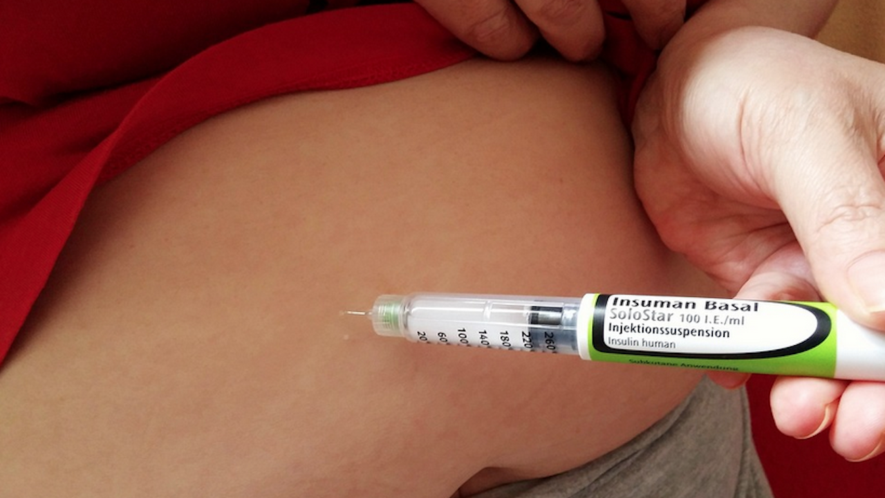 Игличките за инжектиране на инсулин с инсулинови писалки ще се заплащат от НЗОК от 2024 г.